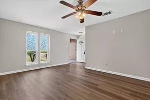 624 Hallvale Dr, White Settlement, TX 76108 - Photo 6