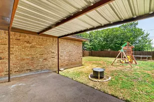 624 Hallvale Dr, White Settlement, TX 76108 - Photo 22
