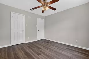 624 Hallvale Dr, White Settlement, TX 76108 - Photo 18