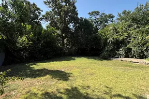 4252 S Cresthaven Rd, Dallas, TX 75209 - Photo 12