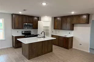 329 Myers Dr, Springtown, TX 76082 - Photo 2