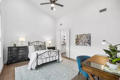 5811 Lindell Avenue #102, Dallas, TX 75206 - Photo 16