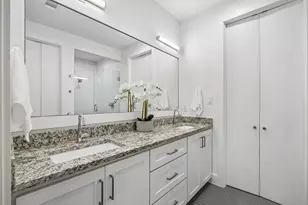 5811 Lindell Ave, Dallas, TX 75206 - Photo 20