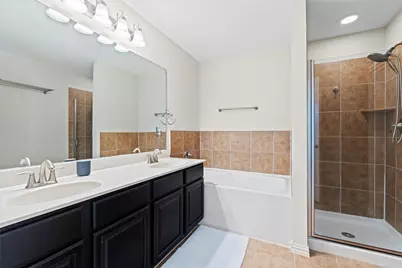 6900 Carrington Lane, Fort Worth, TX 76137 - Photo 14