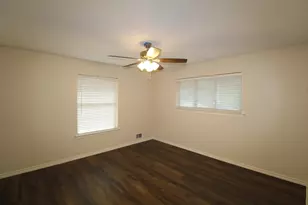 10146 Coveridge Dr, Dallas, TX 75238 - Photo 12