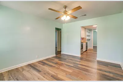 5433 Como Drive, Fort Worth, TX 76107 - Photo 6