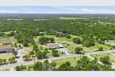 892 Highland Circle, Springtown, TX 76082 - Photo 1