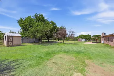 892 Highland Circle, Springtown, TX 76082 - Photo 32