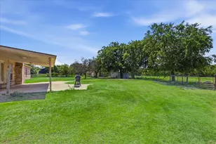 892 Highland Cir, Springtown, TX 76082 - Photo 30