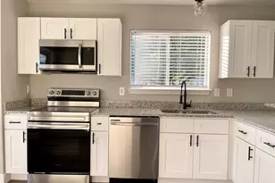 3917 Queens Ct, Garland, TX 75043 - Photo 6