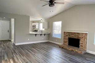 3917 Queens Ct, Garland, TX 75043 - Photo 8