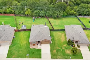 408 Highmeadow Dr, Aubrey, TX 76227 - Photo 36
