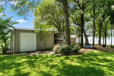 813 Rs County Road 3346, Emory, TX 75440 - Photo 8