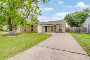 7312 Strawberry Way, Fort Worth, TX 76137 - Photo 2