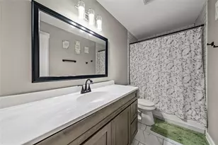208-212 Queen Dr, Hewitt, TX 76643 - Photo 10