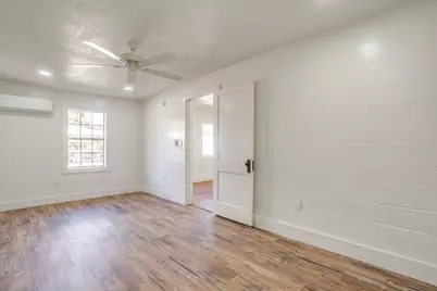 619 W Live Oak Street, Jacksboro, TX 76458 - Photo 40