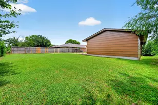 8312 Charles St, Greenville, TX 75402 - Photo 34