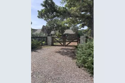 630 Dove Trail, Lewisville, TX 75077 - Photo 2