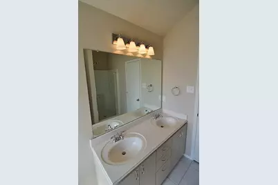 2816 Park Springs Drive, Grand Prairie, TX 75052 - Photo 12