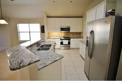 2816 Park Springs Drive, Grand Prairie, TX 75052 - Photo 6