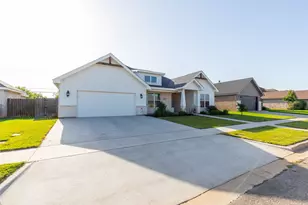 6917 McLeod Dr, Abilene, TX 79602 - Photo 2