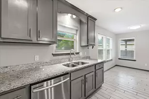 1804 Glenmore Ave, Fort Worth, TX 76102 - Photo 16