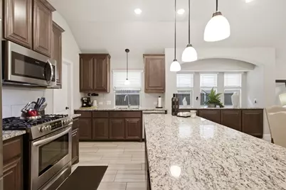 540 Ramon Street, Burleson, TX 76028 - Photo 8
