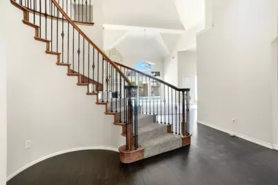 5231 Woodfield Drive, Grand Prairie, TX 75052 - Photo 6