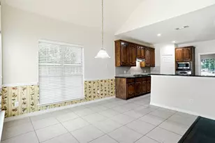 5231 Woodfield Dr, Grand Prairie, TX 75052 - Photo 18