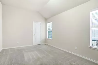 5231 Woodfield Drive, Grand Prairie, TX 75052 - Photo 32