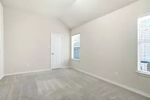 5231 Woodfield Dr, Grand Prairie, TX 75052 - Photo 32