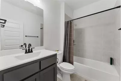 8608 Spindletop Drive, Fort Worth, TX 76120 - Photo 6