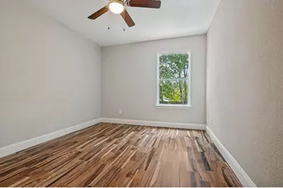 2325 Warwick Avenue, Grand Prairie, TX 75052 - Photo 10