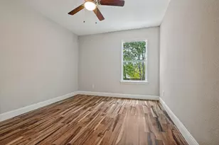 2325 Warwick Ave, Grand Prairie, TX 75052 - Photo 10