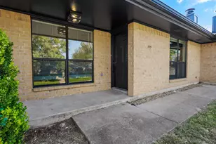 1117 S Rusk St, Weatherford, TX 76086 - Photo 2