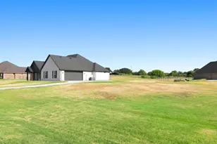 121 Friendship Wy, Boyd, TX 76023 - Photo 4