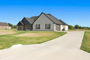 121 Friendship Wy, Boyd, TX 76023 - Photo 2