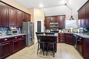 106 Honeysuckle Dr, Justin, TX 76247 - Photo 10