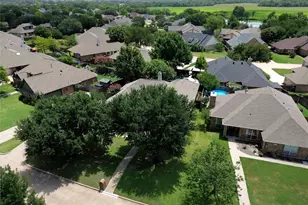 106 Honeysuckle Dr, Justin, TX 76247 - Photo 24