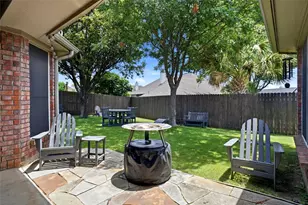 106 Honeysuckle Dr, Justin, TX 76247 - Photo 4