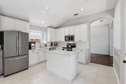 2771 Oakdale Drive, Burleson, TX 76028 - Photo 12