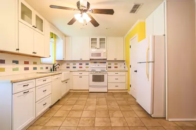4 Cole Circle, Krum, TX 76249 - Photo 6