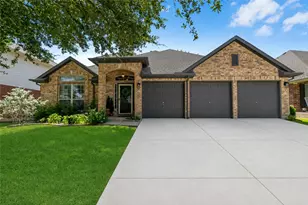 12125 Shadybrook Dr, Fort Worth, TX 76244 - Photo 2
