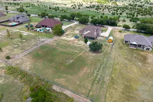 8909 County Rd 915, Godley, TX 76044 - Photo 38