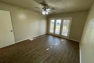 61 Runaway Bay Dr, Runaway Bay, TX 76426 - Photo 8