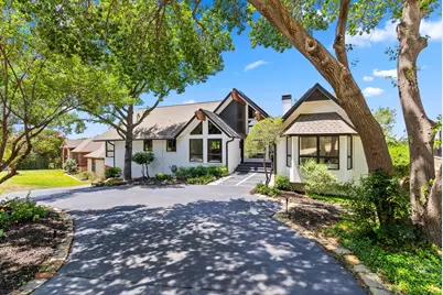 231 Oak Hill Drive, Trophy Club, TX 76262 - Photo 2
