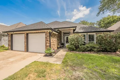 9948 Pack Saddle Trail, Fort Worth, TX 76108 - Photo 2