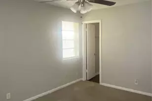 4321 Kolloch Dr, Dallas, TX 75216 - Photo 12
