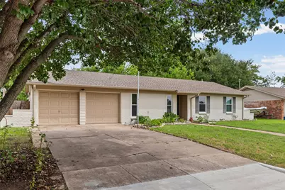 1005 Keller Avenue, Benbrook, TX 76126 - Photo 4