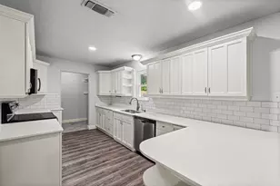 1005 Keller Ave, Benbrook, TX 76126 - Photo 8